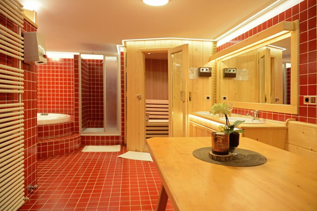 Apartments Rondula Santa Cristina Val Gardena Ngoại thất bức ảnh